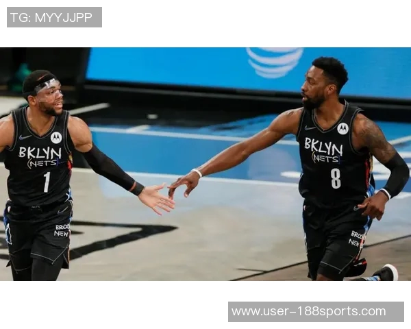 绿军半场三分命中率低迷落后热火21分维金斯表现抢眼杰伦布朗次节独得15分 绿军半场三分命中率低迷落后热火21分维金斯表现抢眼杰伦布朗次节独得15分