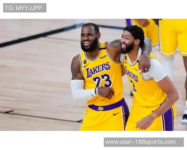 浓眉首节表现稳健6分4板1助助力球队中规中矩展现实力